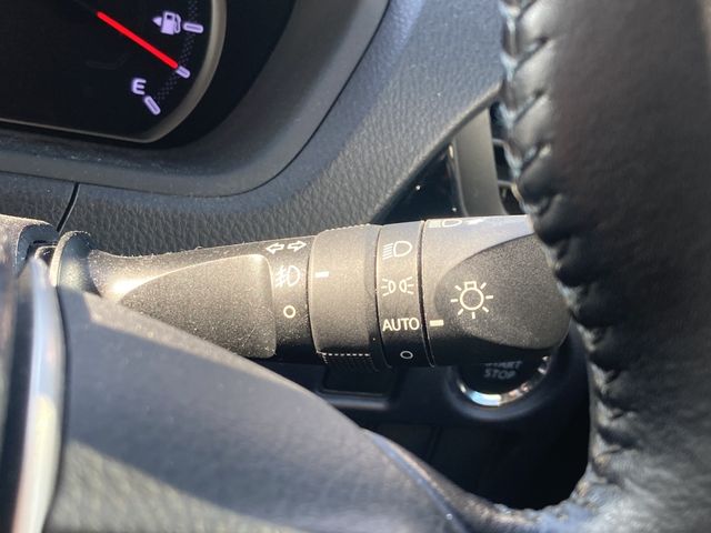 TOYOTA VOXY 2017 Image 31