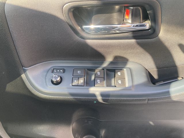 TOYOTA VOXY 2017 Image 31