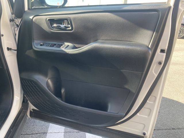 TOYOTA VOXY 2017 Image 31