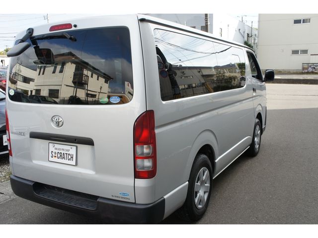 TOYOTA REGIUSACE VAN 1.25T 2017 Image 31