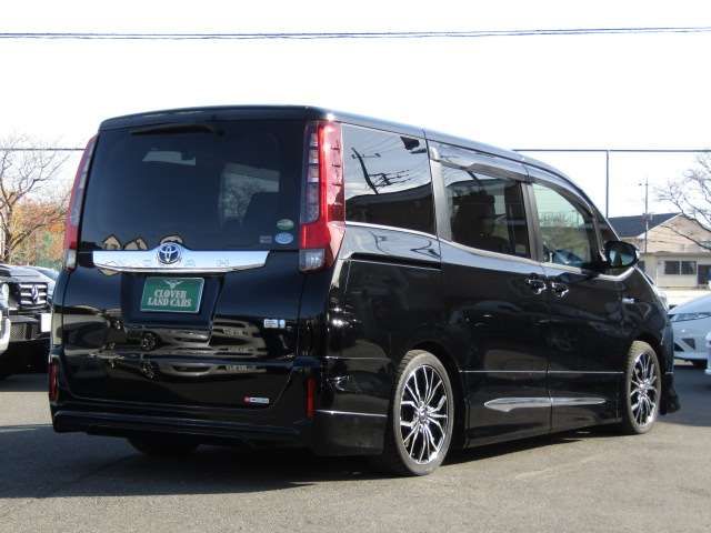 TOYOTA NOAH HYBRID 4WD 2015 Image 31