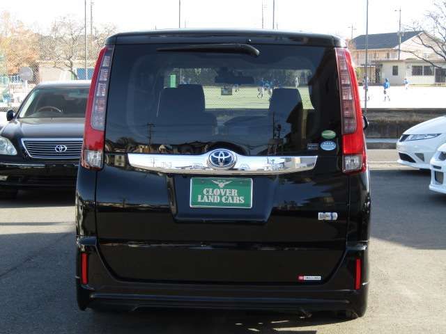 TOYOTA NOAH HYBRID 4WD 2015 Image 31