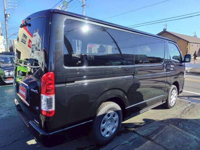 TOYOTA HIACE VAN 4WD 2025 Image 31