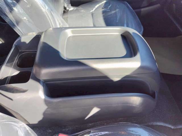 TOYOTA HIACE VAN 4WD 2025 Image 31