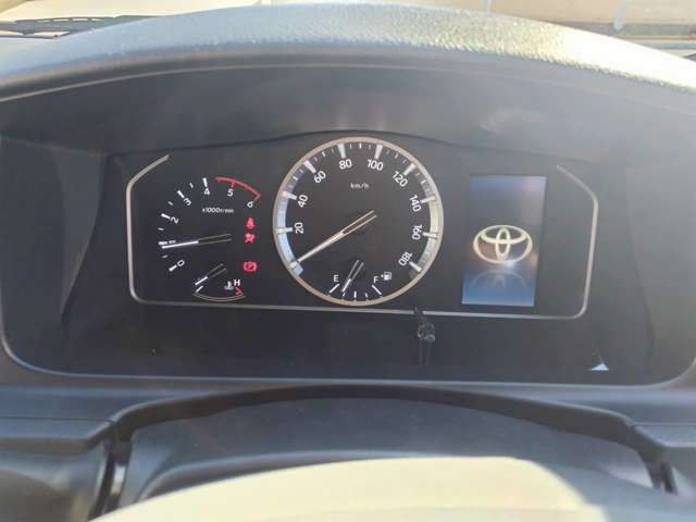 TOYOTA HIACE VAN 4WD 2025 Image 31