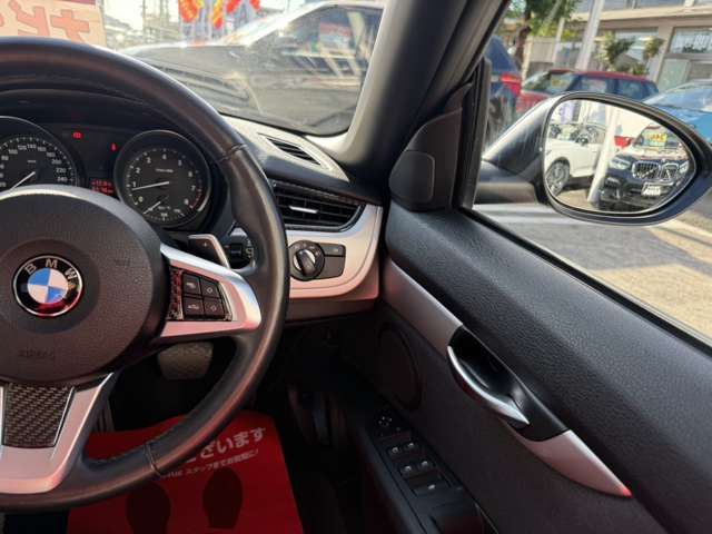 BMW Z4 2012 Image 31