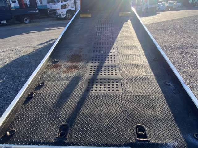 ISUZU ELF 2001 Image 31