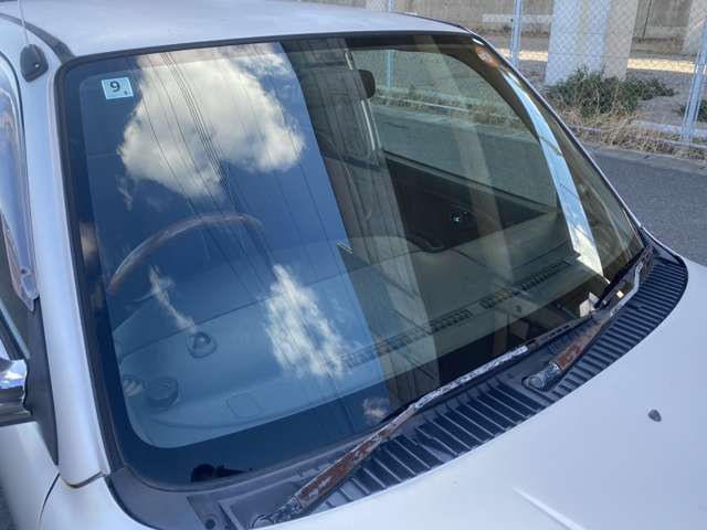 DAIHATSU MIRA GINO 2000 Image 31