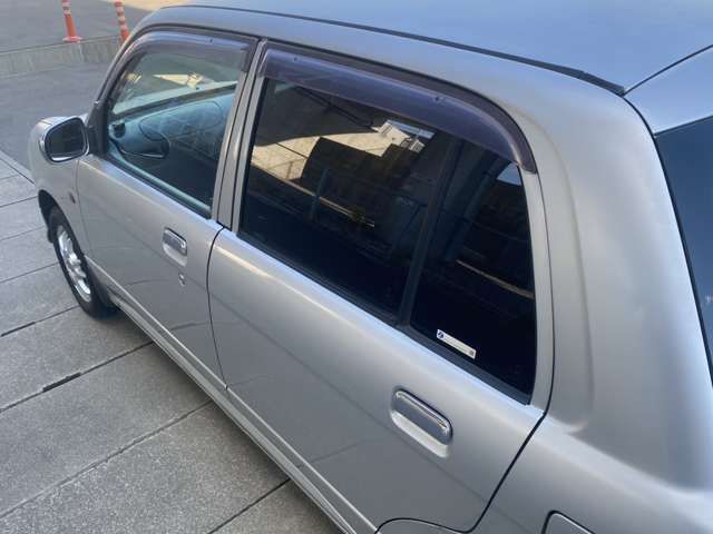 DAIHATSU MIRA GINO 2000 Image 31