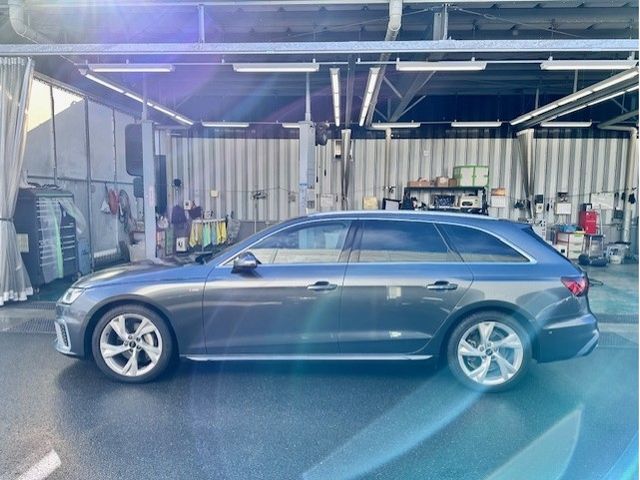 AUDI A4 AVANT 2022 Image 31