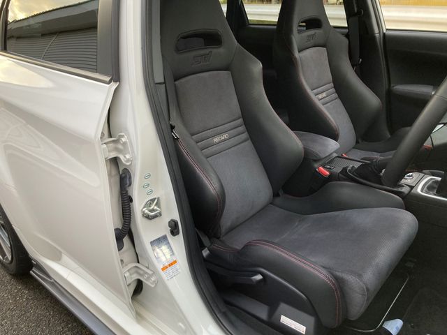 SUBARU IMPREZA WRX 5DOOR 2010 Image 31