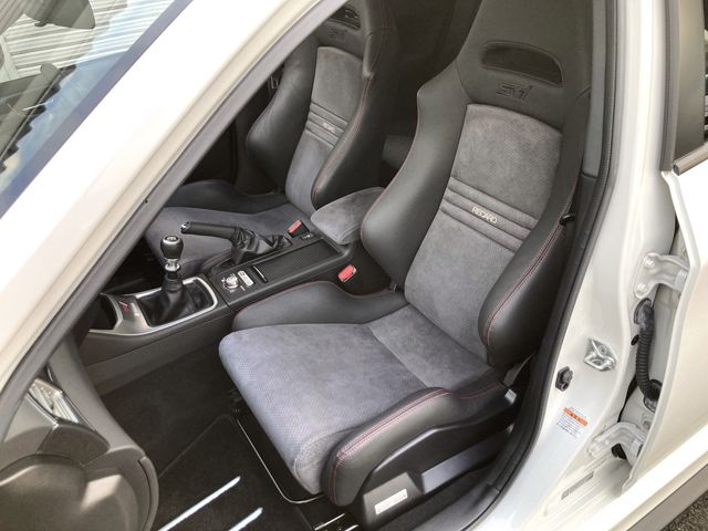 SUBARU IMPREZA WRX 5DOOR 2010 Image 31