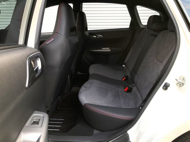 SUBARU IMPREZA WRX 5DOOR 2010 Image 31