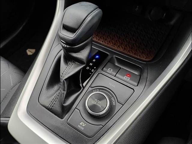 TOYOTA RAV4 HYBRID 4WD 2020 Image 31