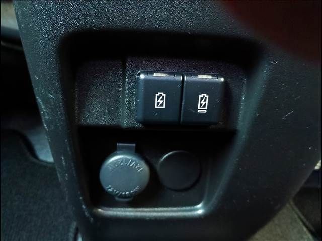 SUZUKI SPACIA BASE 4WD 2023 Image 31