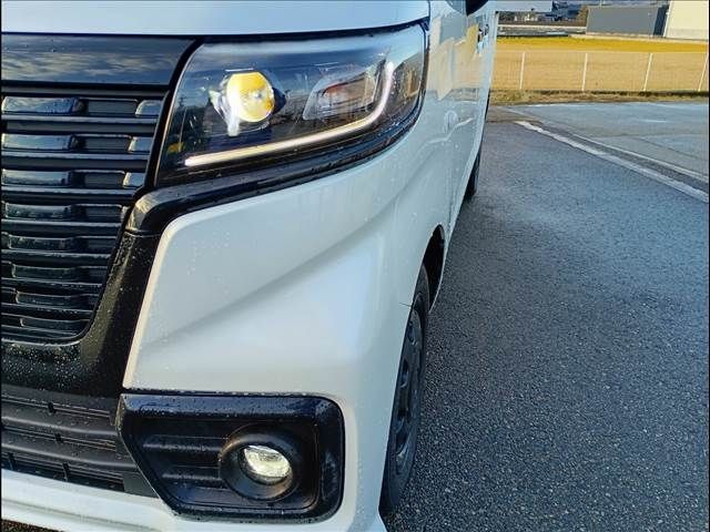 SUZUKI SPACIA BASE 4WD 2023 Image 31