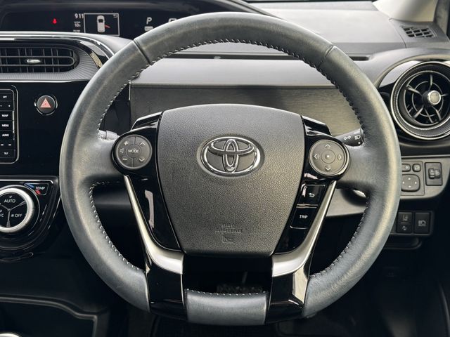 TOYOTA AQUA 2017 Image 31