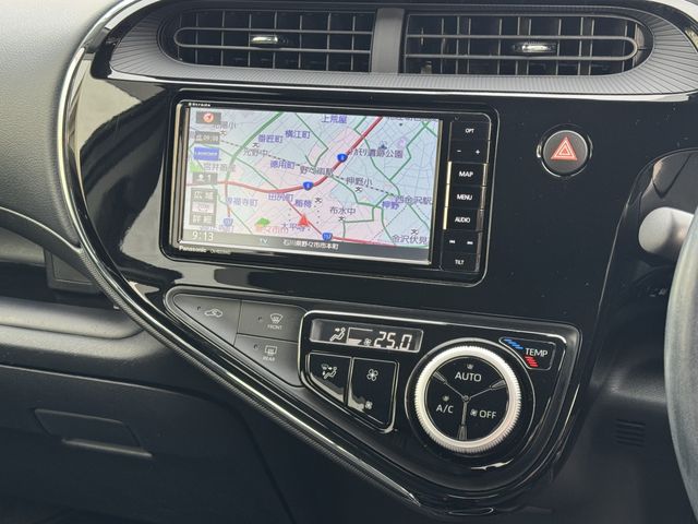 TOYOTA AQUA 2017 Image 31