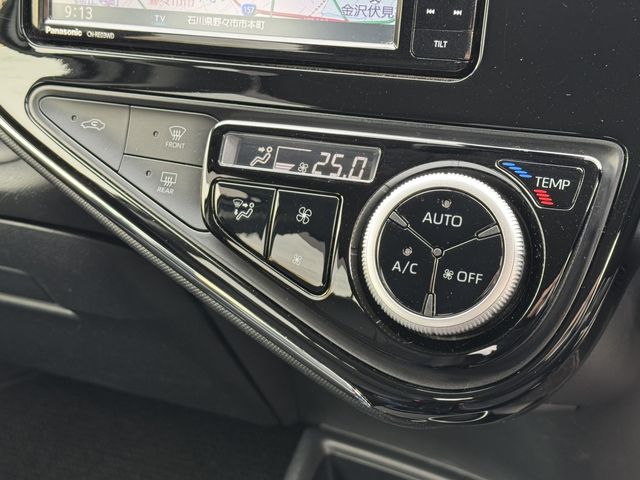 TOYOTA AQUA 2017 Image 31