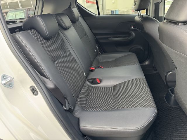 TOYOTA AQUA 2017 Image 31