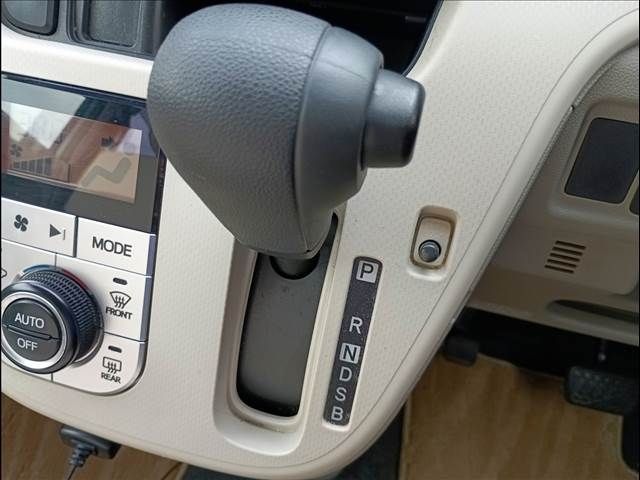 DAIHATSU MOVE 4WD 2015 Image 31