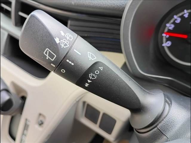 DAIHATSU MOVE 4WD 2015 Image 31