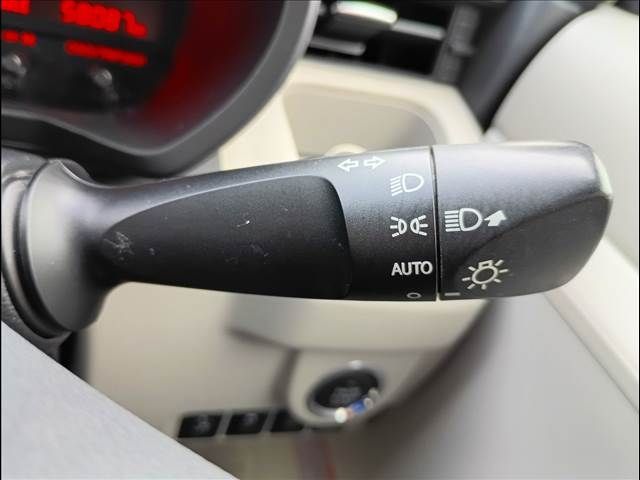 DAIHATSU MOVE 4WD 2015 Image 31