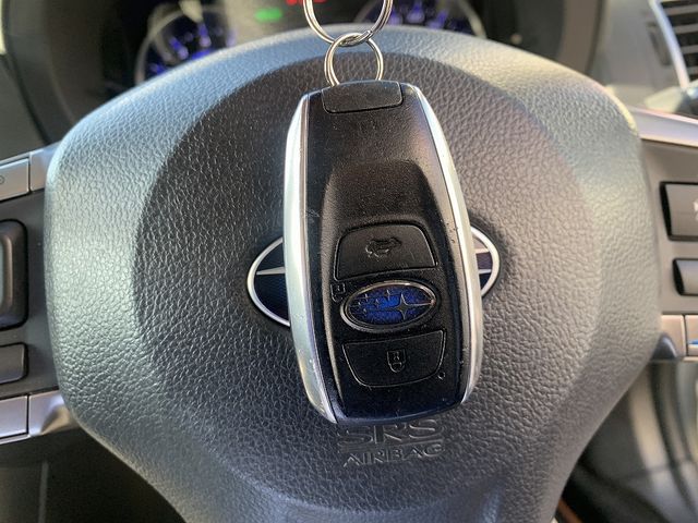 SUBARU XV HYBRID 2014 Image 31