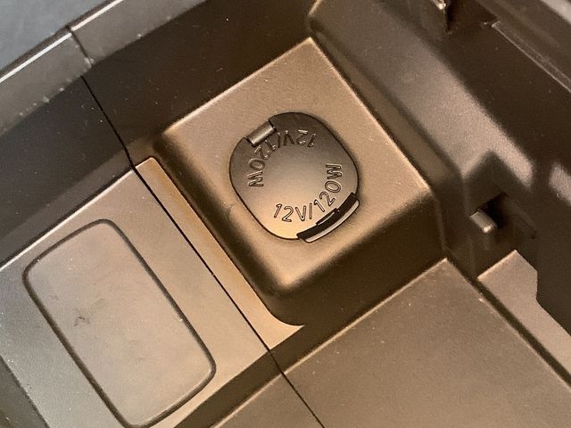 SUBARU XV HYBRID 2014 Image 31