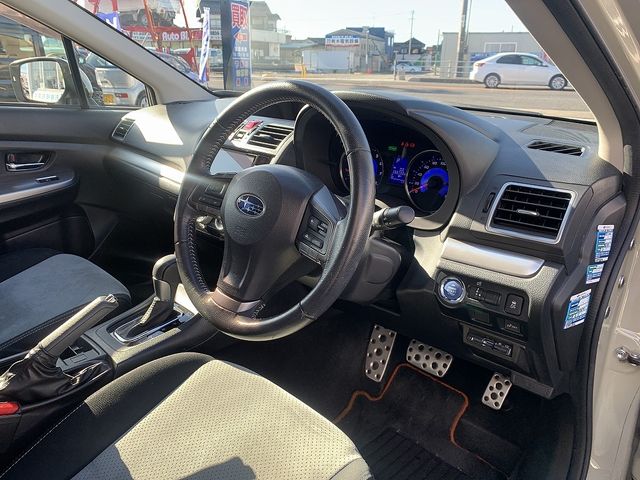 SUBARU XV HYBRID 2014 Image 31