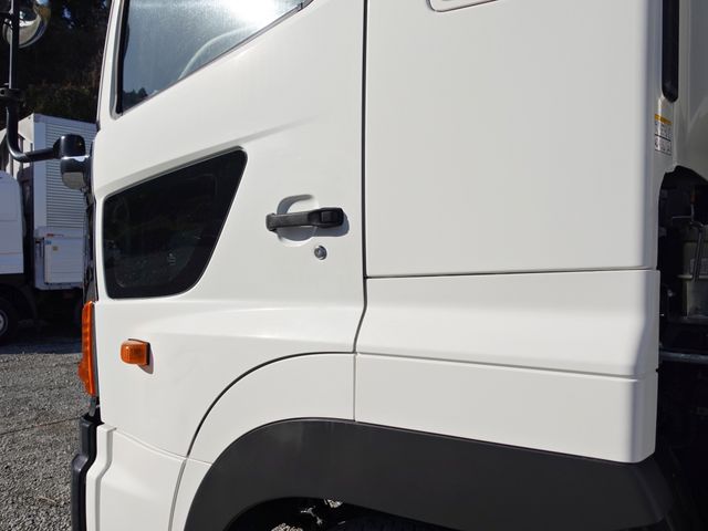 HINO PROFIA 2016 Image 31