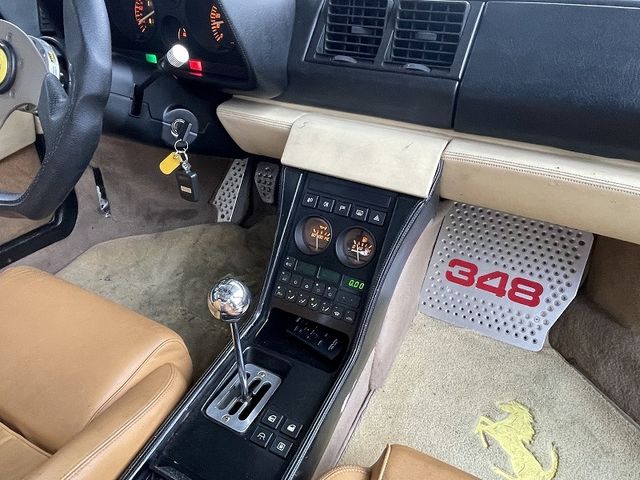 FERRARI 348 1991 Image 31