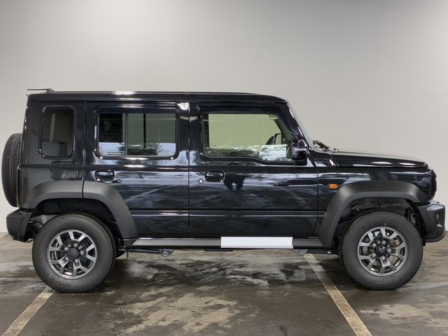 SUZUKI JIMNY NOMADE 2025 Image 31