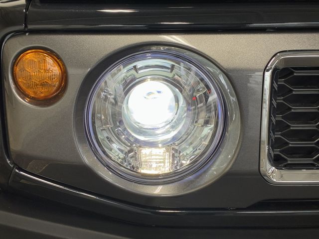 SUZUKI JIMNY NOMADE 2025 Image 31