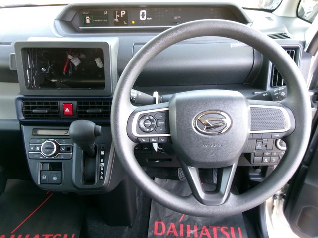DAIHATSU TANTO 2025 Image 31