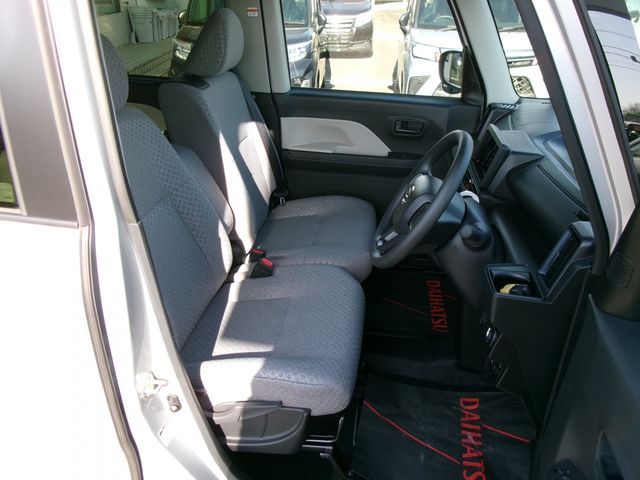 DAIHATSU TANTO 2025 Image 31