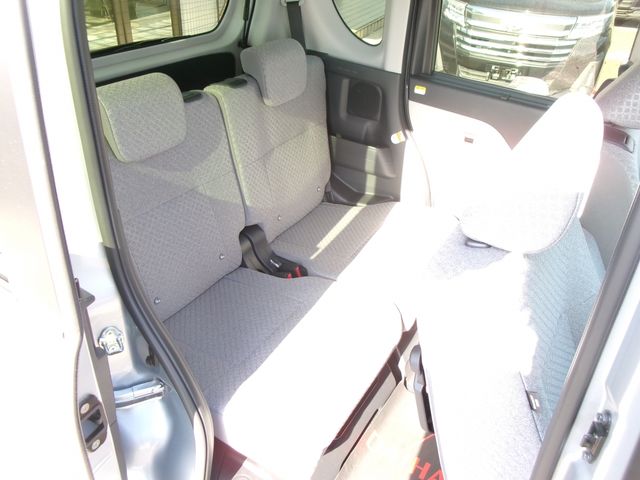 DAIHATSU TANTO 2025 Image 31