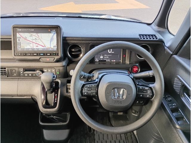 HONDA N BOX CUSTOM 2024 Image 31