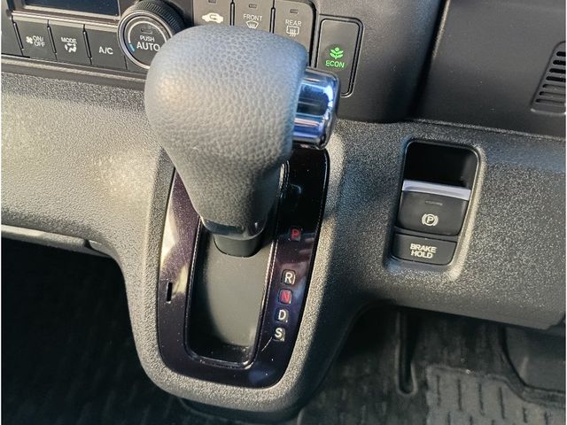 HONDA N BOX CUSTOM 2024 Image 31