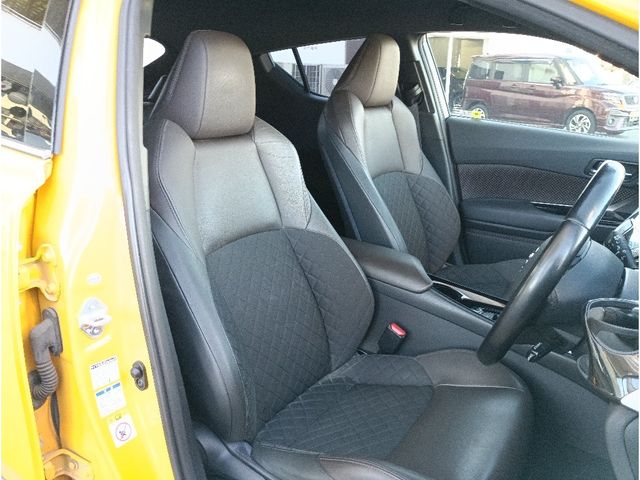 TOYOTA C-HR 4WD 2017 Image 31