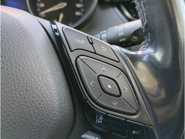 TOYOTA C-HR 4WD 2017 Image 31