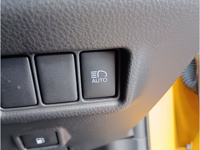 TOYOTA C-HR 4WD 2017 Image 31