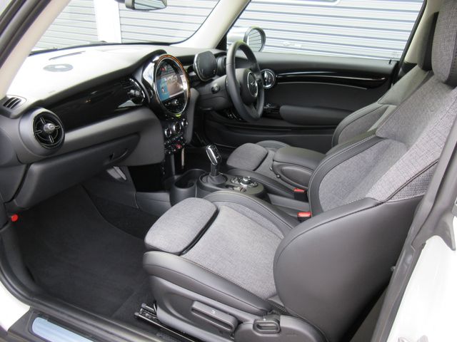 BMW MINI COOPER 2023 Image 31