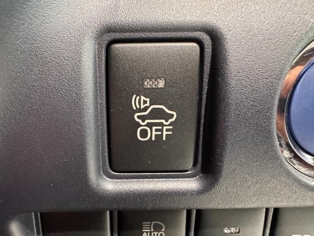 TOYOTA VOXY HYBRID 2016 Image 31