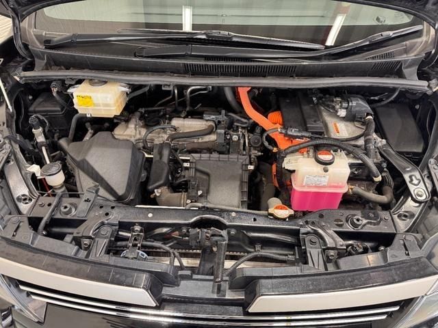 TOYOTA VOXY HYBRID 2016 Image 31