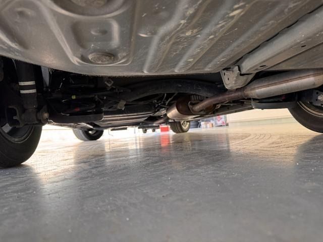 TOYOTA VOXY HYBRID 2016 Image 31