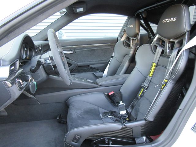 PORSCHE 911 2019 Image 31