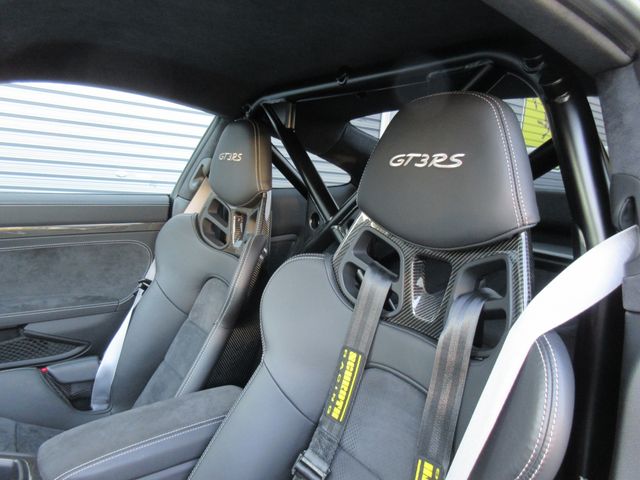 PORSCHE 911 2019 Image 31