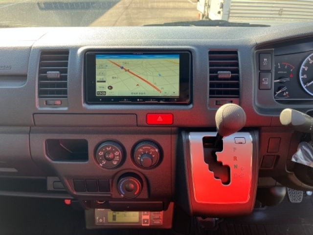 TOYOTA HIACE VAN 2WD 2025 Image 31