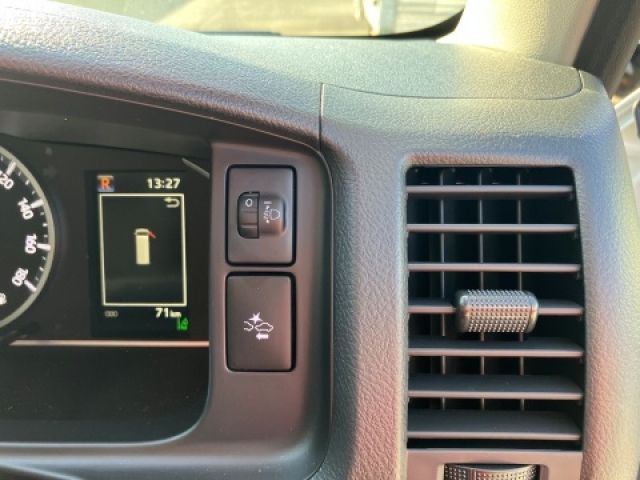 TOYOTA HIACE VAN 2WD 2025 Image 31